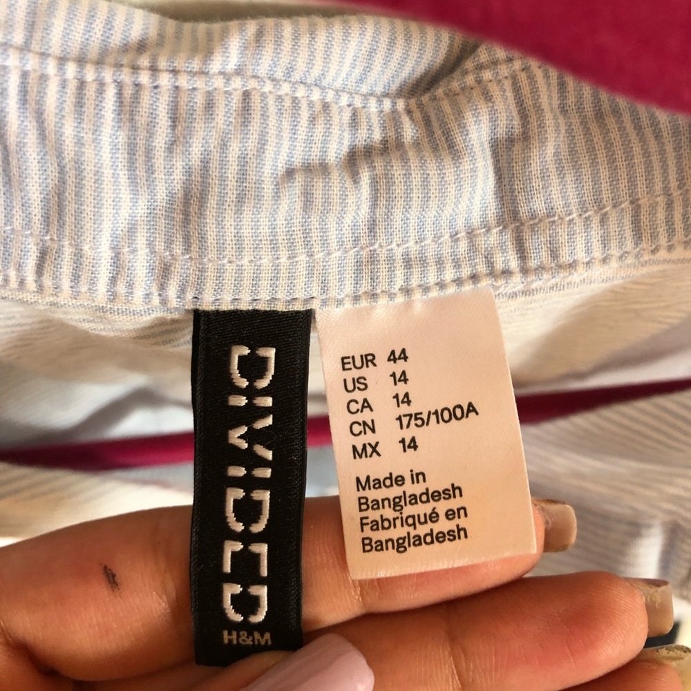BUTTON DOWN TOP - Picture 2 of 3